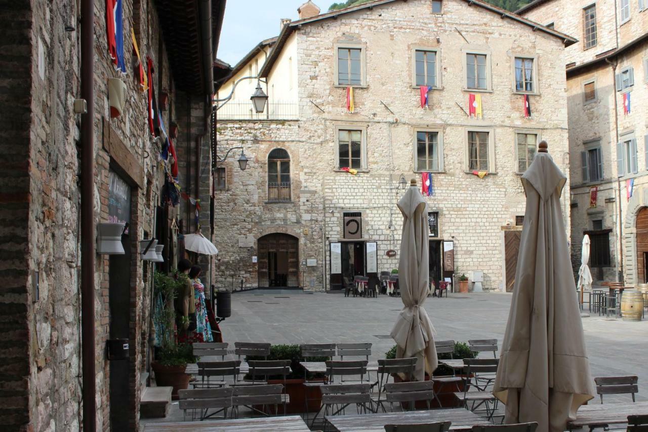 La Sosta Navarra Bed & Beer Gubbio Kültér fotó